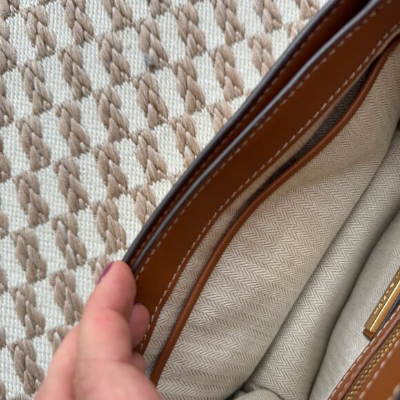 Tory Burch Cream Purse - Picture 7 of 13